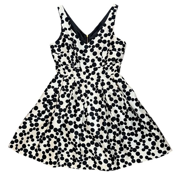 Taylor Dresses & Skirts - Taylor Women’s Dress Polka Dots size 6 Black/ White V Neck Pockets Sleeveless